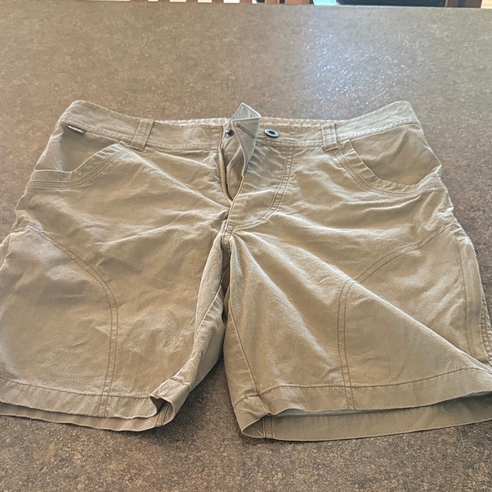 Kuhl Light Tan Shorts